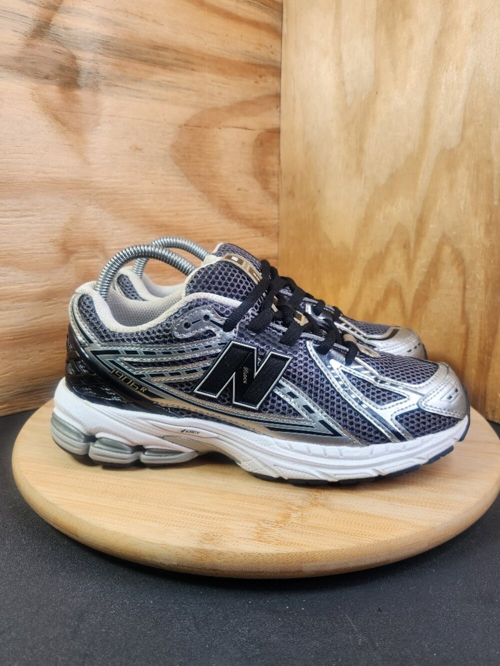 New Balance 1906 Girls Running Shoes Sneakers Size 6.5